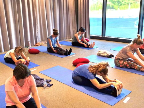 YOGA meets YOU Peter Weitgasser und Samira Sefzig 4