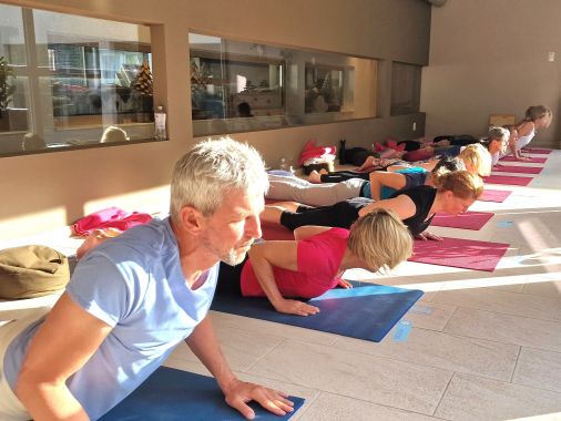 YOGA meets YOU Peter Weitgasser und Samira Sefzig 5