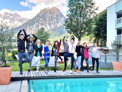 YOGA meets YOU Peter Weitgasser und Samira Sefzig 6