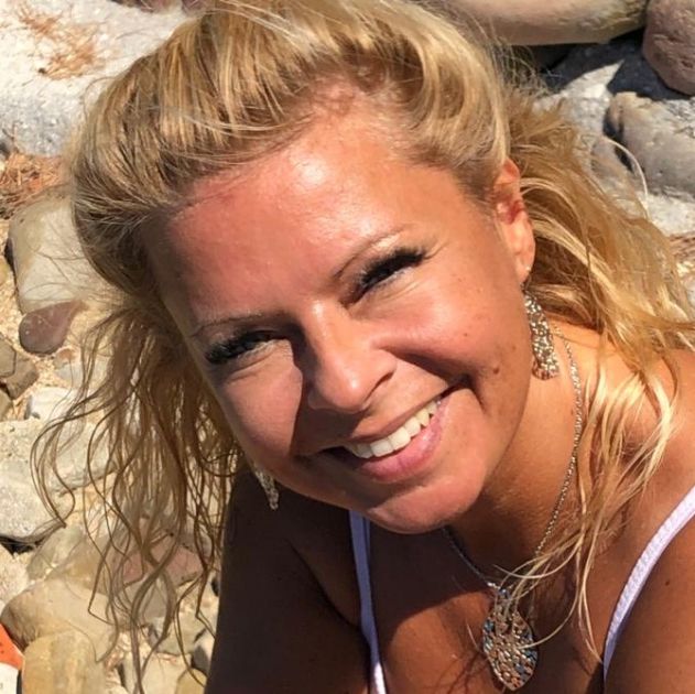 Claudia  Hess Reisenberg 